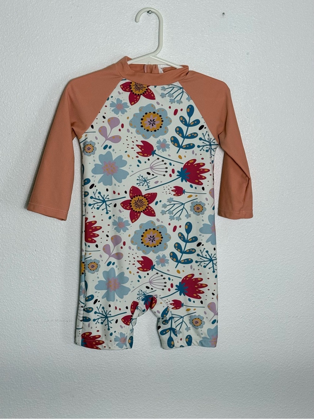 Up and Fast Floral Long Sleeve Rash Guard Swimsuit - Peach Sleeves 18-24M vgc